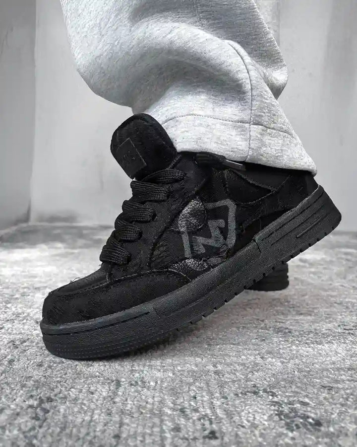 "SILENT" Shoes
