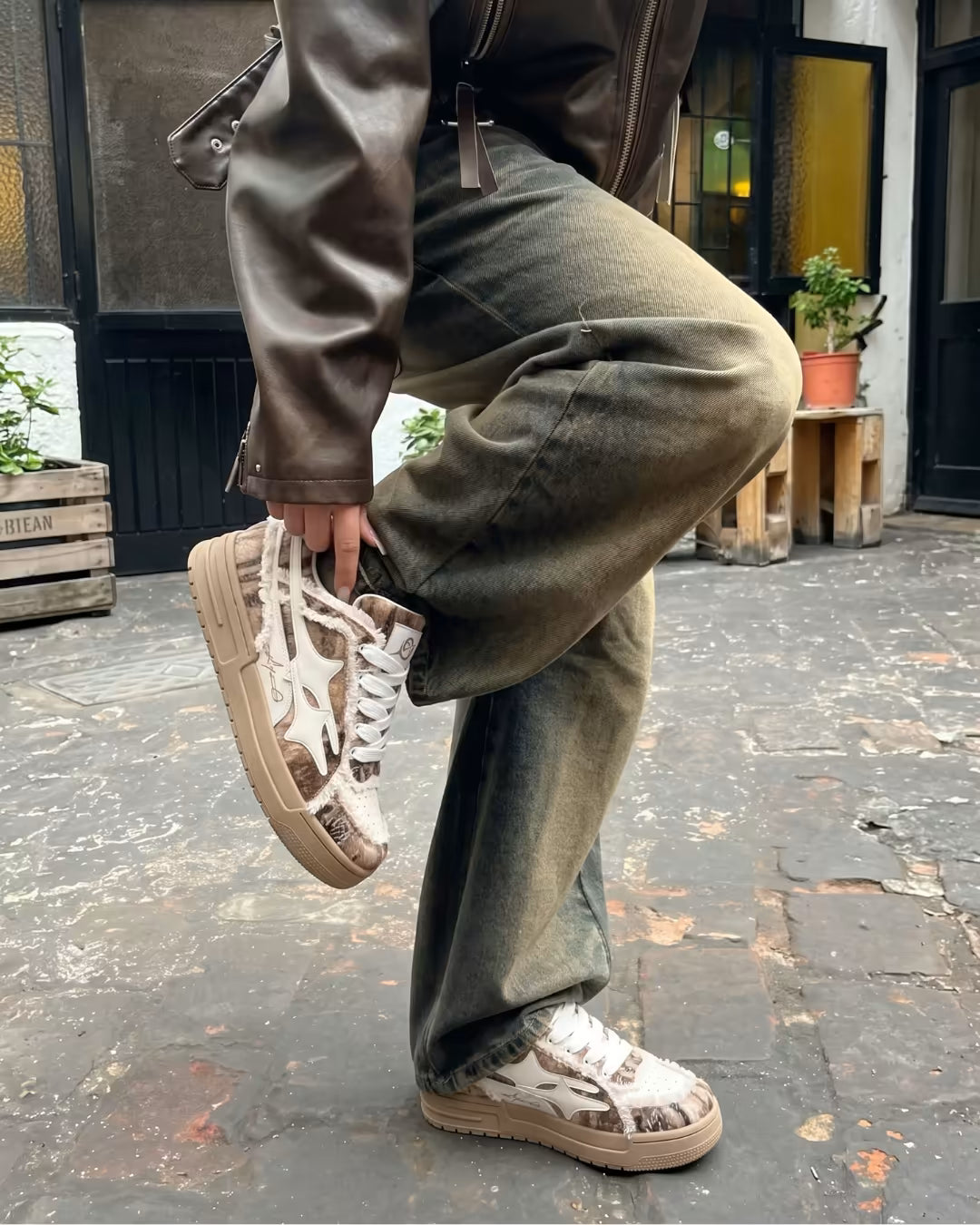 "AIRLINE" Savage Brown Sneakers