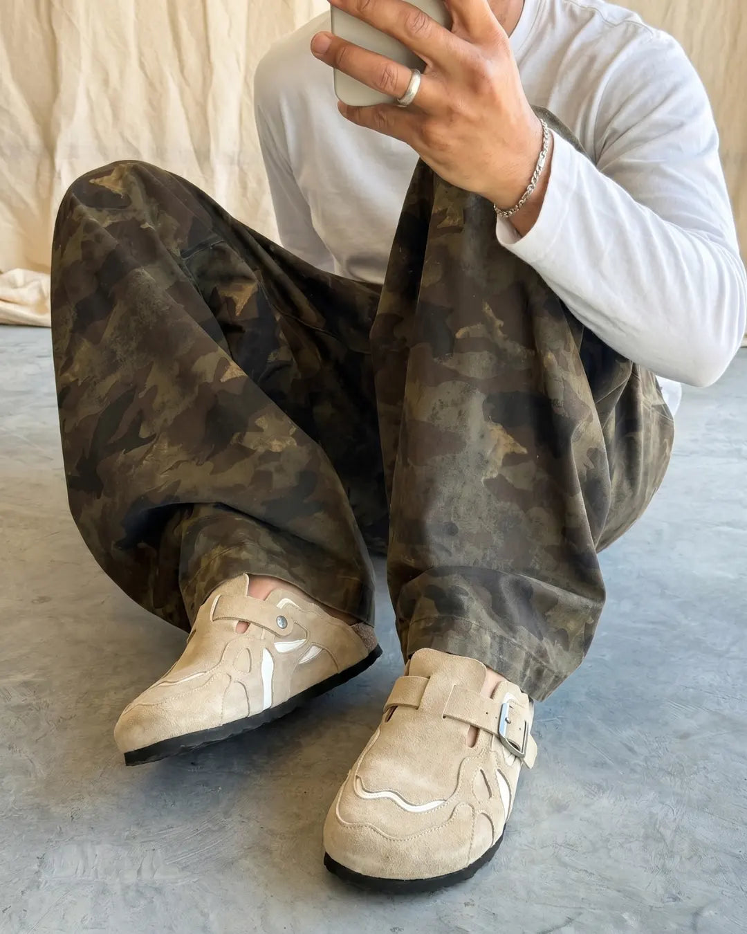 "SAYKO Beige" Clogs