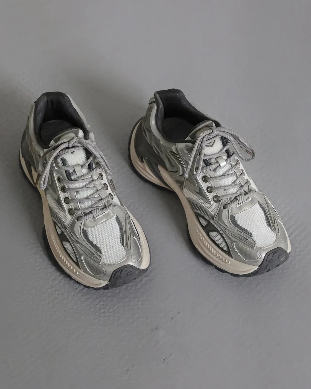 "NOVA" Sneakers