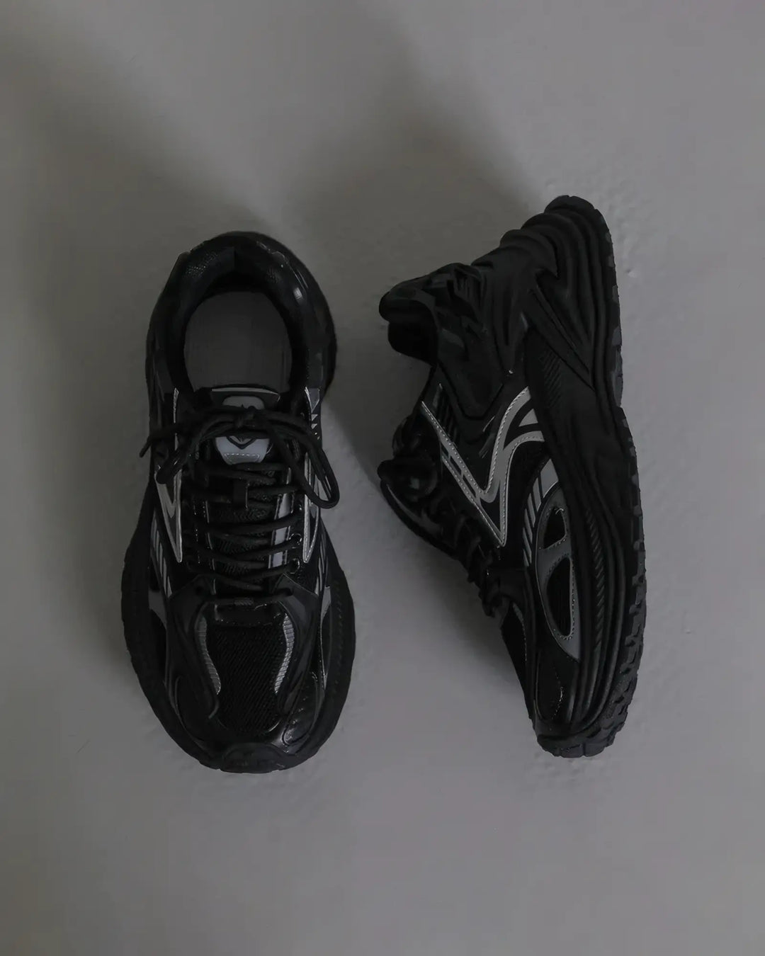 "NOVA" Sneakers