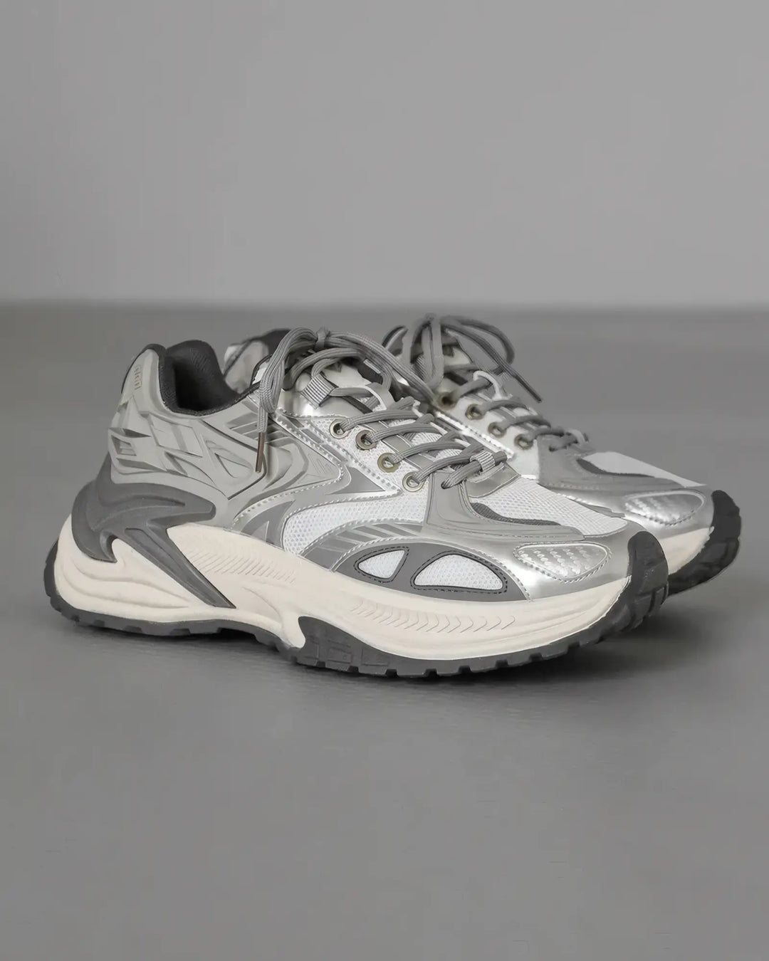 "NOVA" Sneakers
