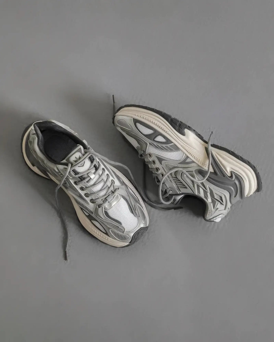 "NOVA" Sneakers